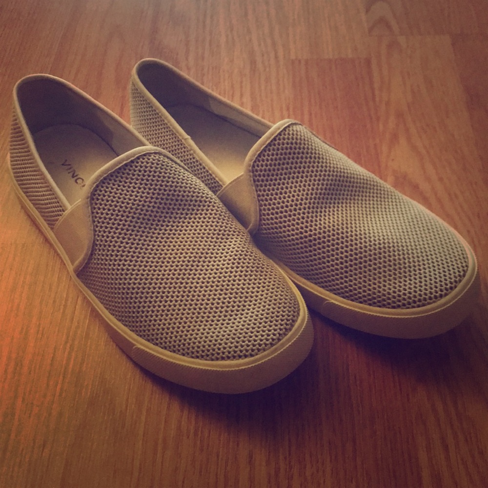 Vince. Sneakers off white